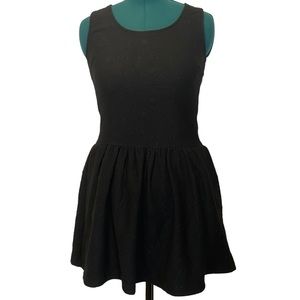 Black Stretchy Modern Drop-Waist Skater Dress with pockets Size Medium